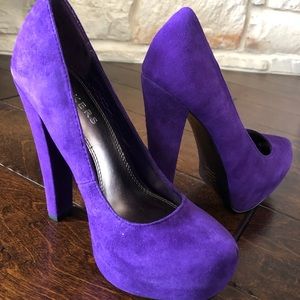 5.5 purple suede shoes